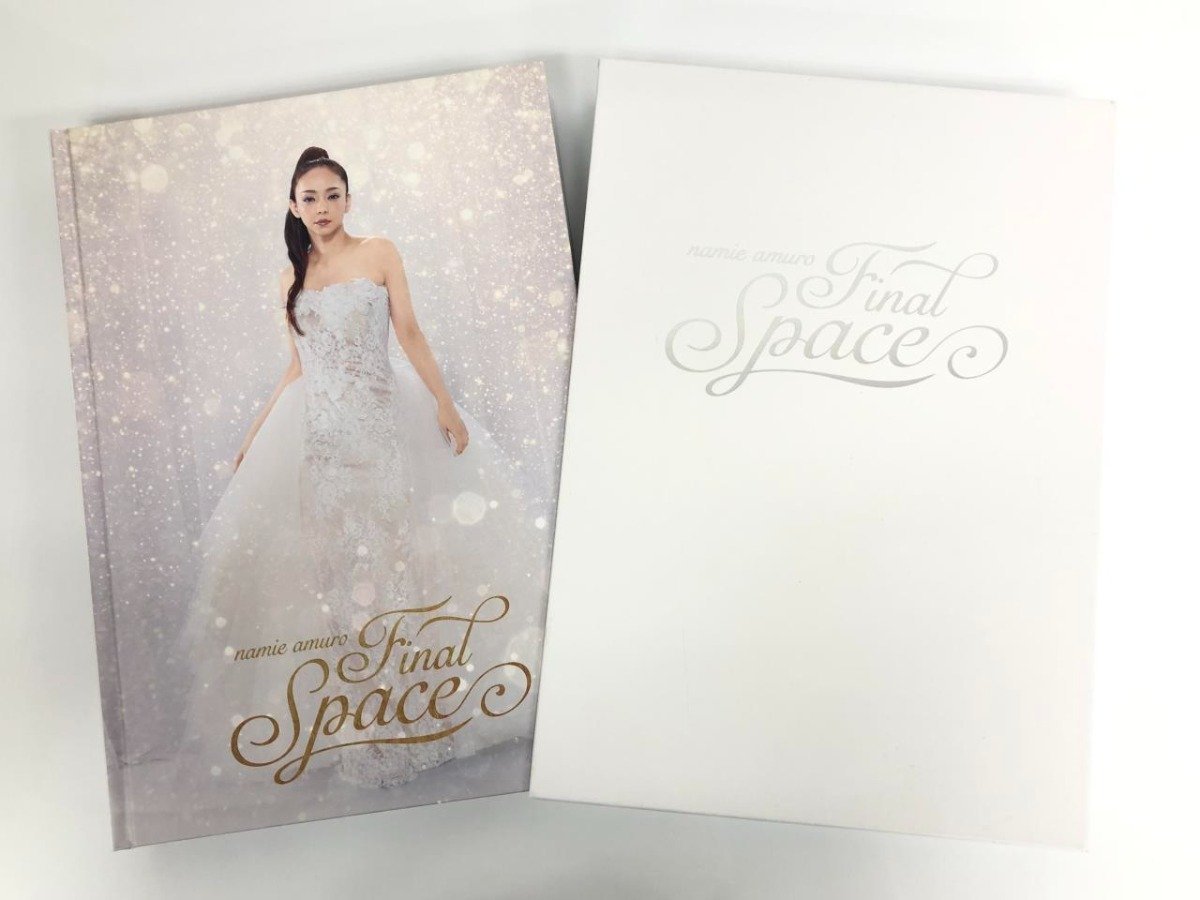 ▼　【箱入り写真集 安室奈美恵 Final Space namie amuro 19920916-20180916】167-02402_画像1