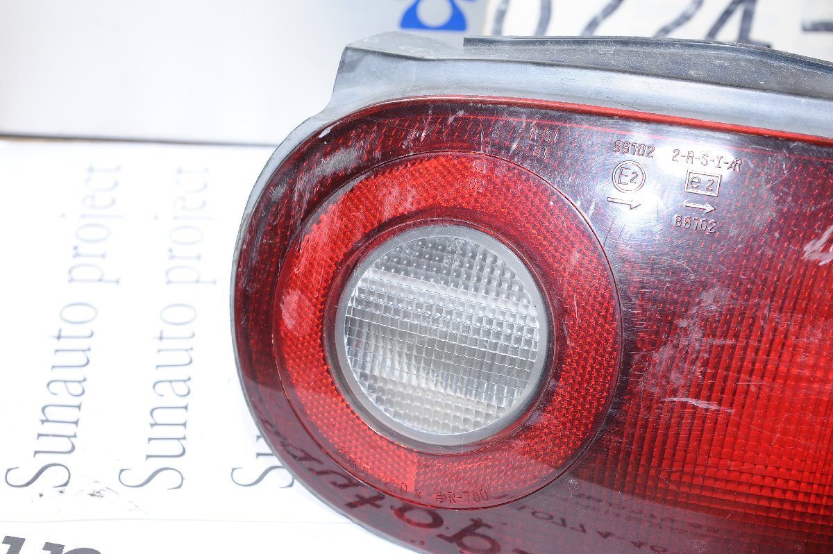 【Mazda】NA ロードスター テールランプ 右 R テールライト レンズ_画像3