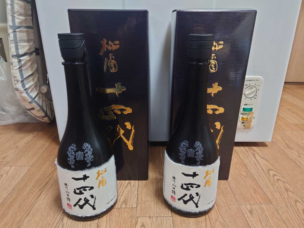 十四代　秘酒　純米大吟醸　720ml　2本セット　最新2023年4月製造　化粧箱付き_画像1