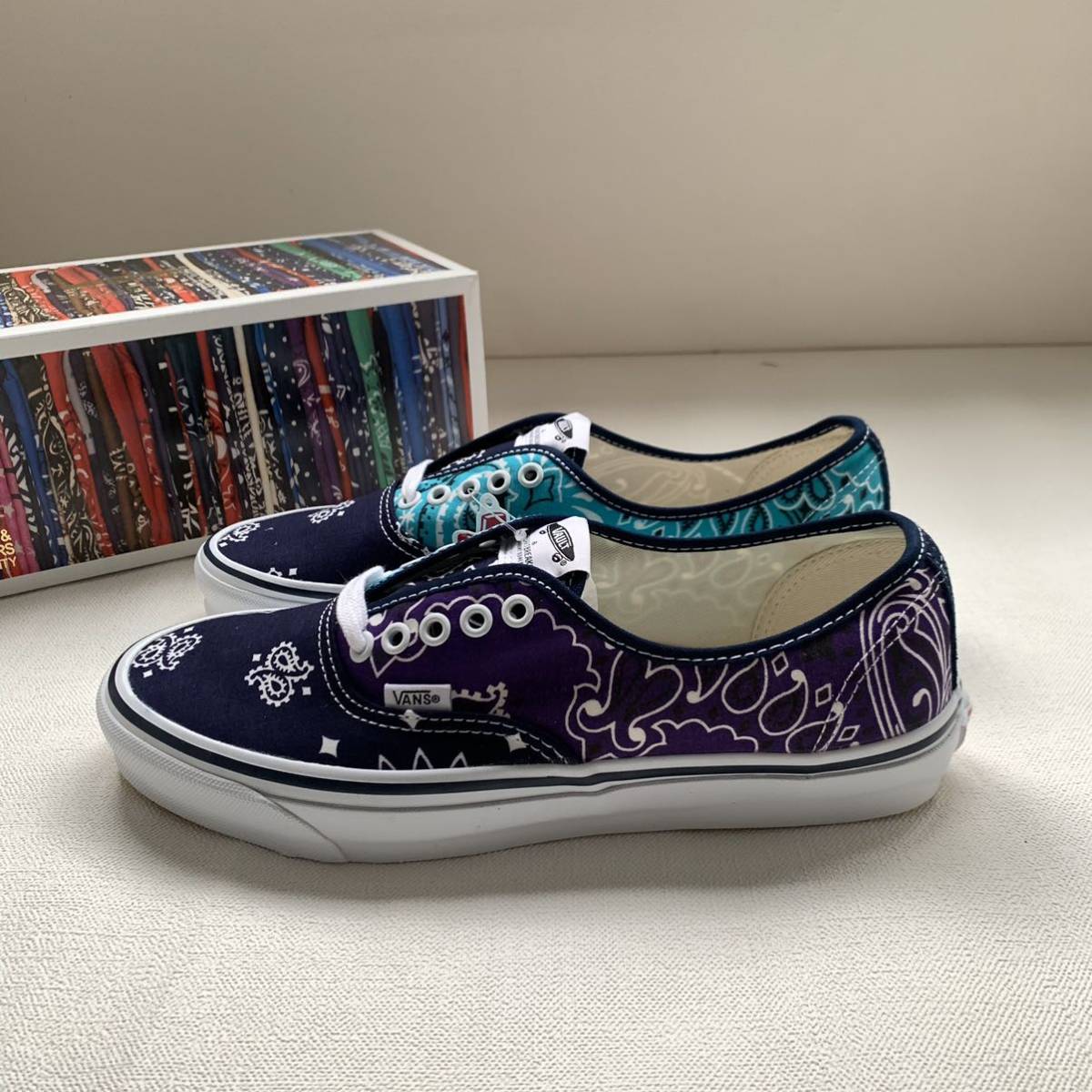 新品レア VANS VAULT バンズ ボルト BEDWIN ベドウィン コラボ UA Og Authentic Lx オーセンティック 27㎝ メンズ バンダナ柄 送料無料_画像2