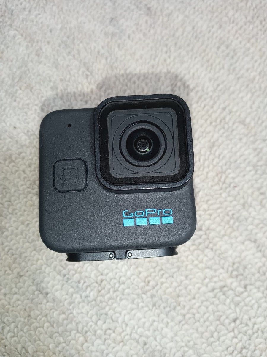 GoPro Hero11 Mini Black  ゴープロ 付属品あり アクションカメラ