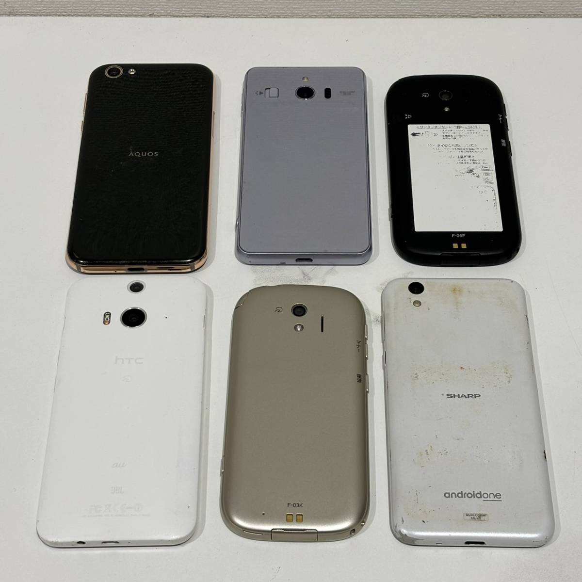 【AMT-9231a】1円～スマホ ガラケー おまとめ スマートフォン ガラパゴス携帯 電子機器 部品取り パーツ 動作未確認 ジャンク品 携帯電話_画像8