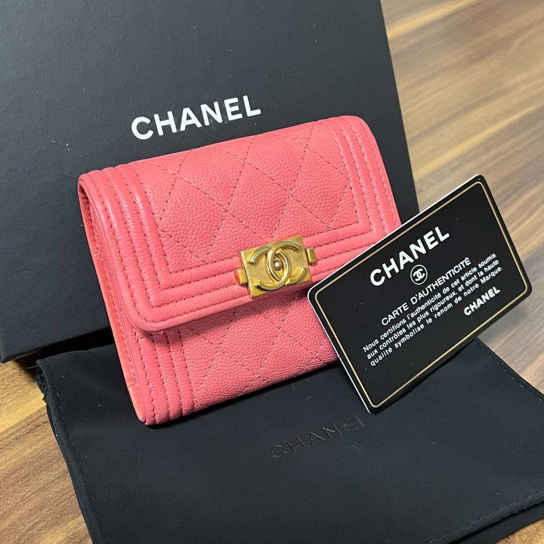 美品 付属品あり CHANEL 財布 ボーイシャネル キャビアスキン ミニ財布