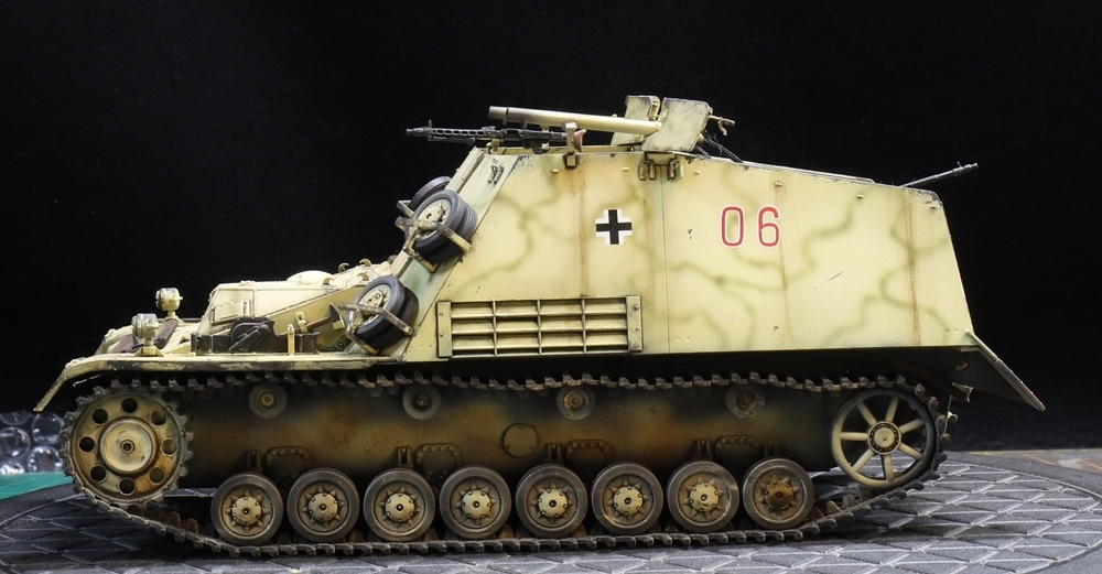 1/35 ドイツ軍 計画車輛（ペーパープラン） フルメルベース火焔放射戦車「06」 制作完成品_画像3