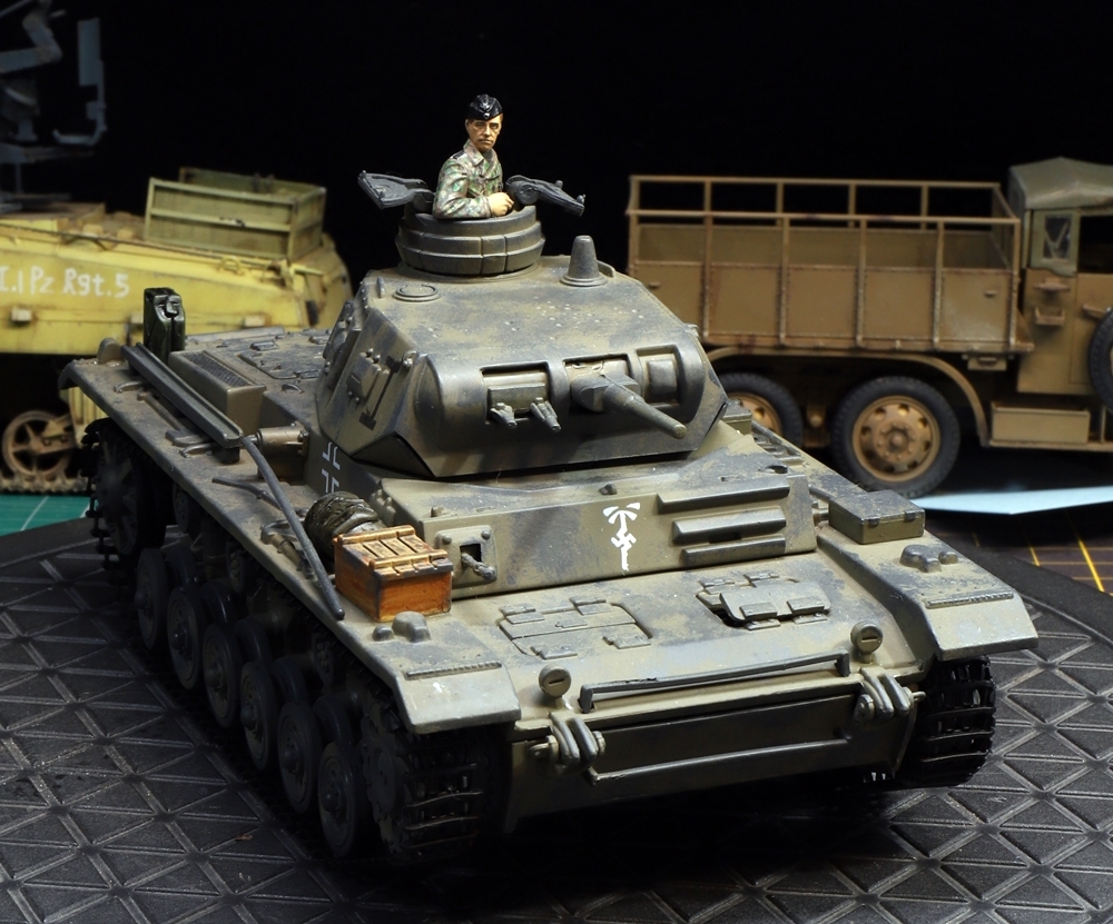1/35 ドイツ軍 Ⅲ号戦車（E型）アフリカ軍団仕様ヘビーウェイト（フィギュア付き） 制作完成品_画像7