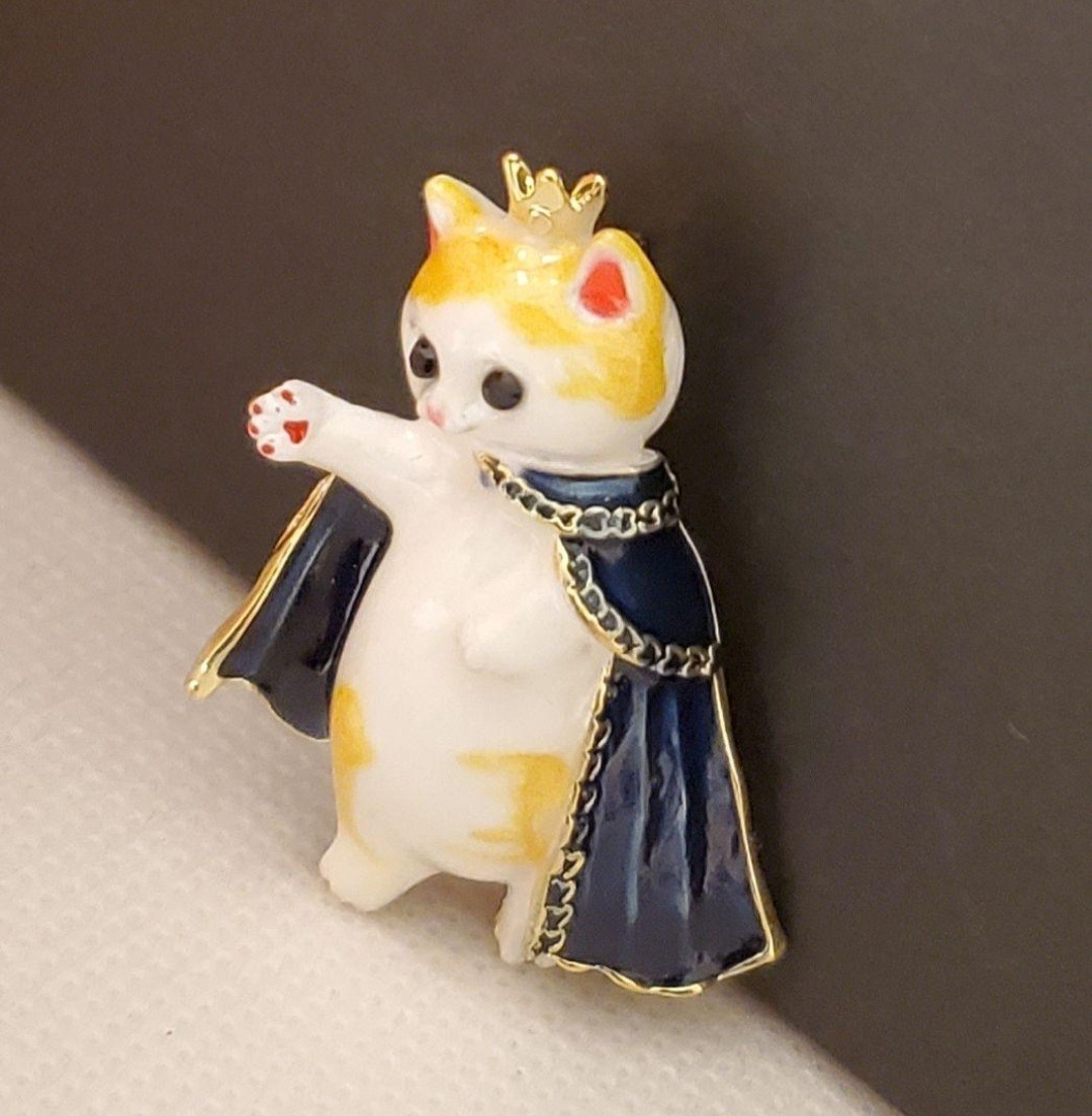 猫のブローチ　王子様　茶白　猫の雑貨　HANAKO