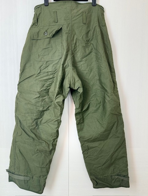 美品 米軍　デッキパンツ　Mサイズ　COLD WEAYHER PERMEABLE　　A2デッキ　77年　70s　米軍実物　ビンテージ　US NAVY_画像2