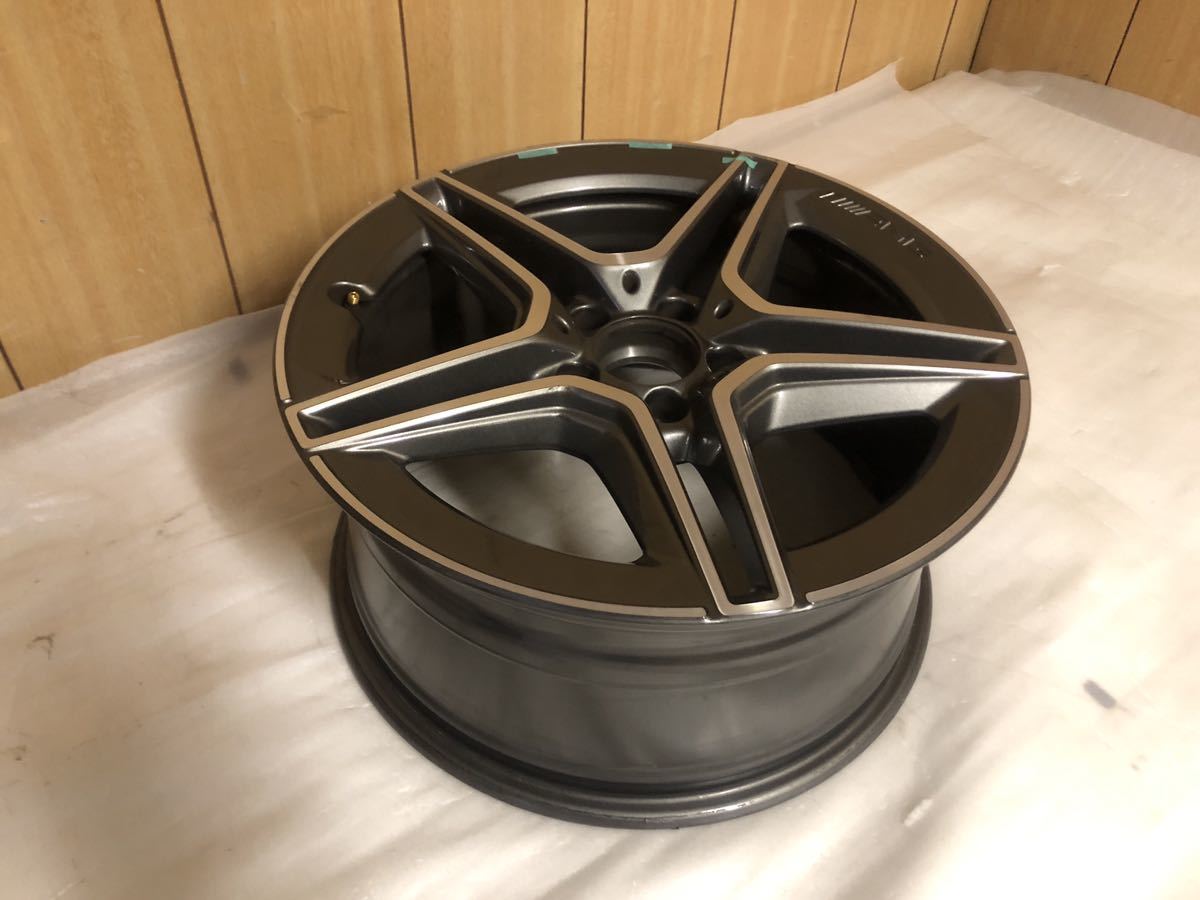 ベンツ W205 Cクラス 後期 AMG 純正 18X8.5J+49 PCD112 18インチ ホイール(1本のみ) A2054019600の画像6