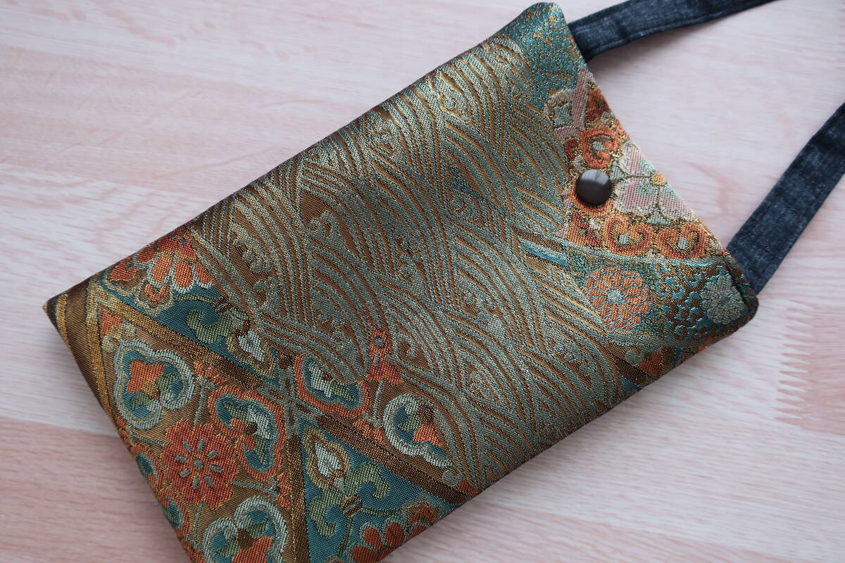 角③　帯リメイク　正絹　スマホ入れ　スマホポーチ　ハンドメイド　ショルダーポーチ　handmade obi_画像2