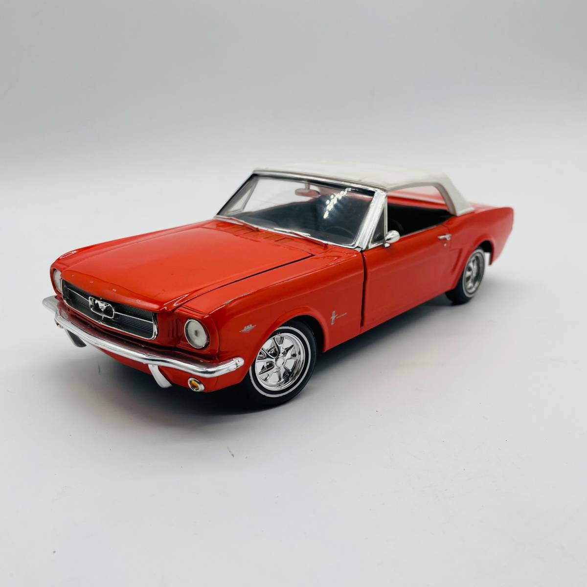 Yahoo!オークション - レベル Revell 1/18 フォード マスタング Yahoo!オークション - レベル Revell 1/18 フォード マスタング