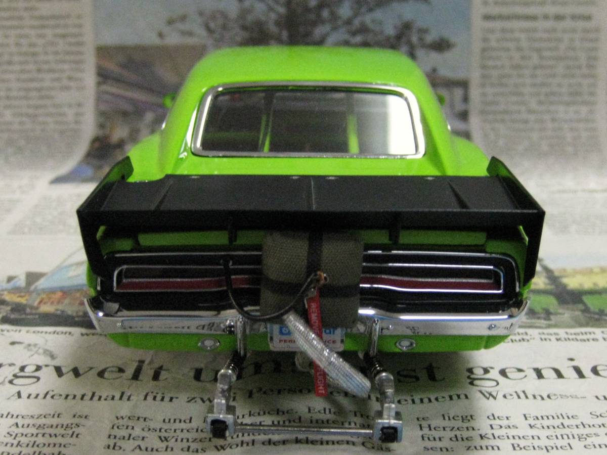 * ultra rare out of print * Dan Bally mint *1/24*1969 Dodge Charger Pro Street green / black 