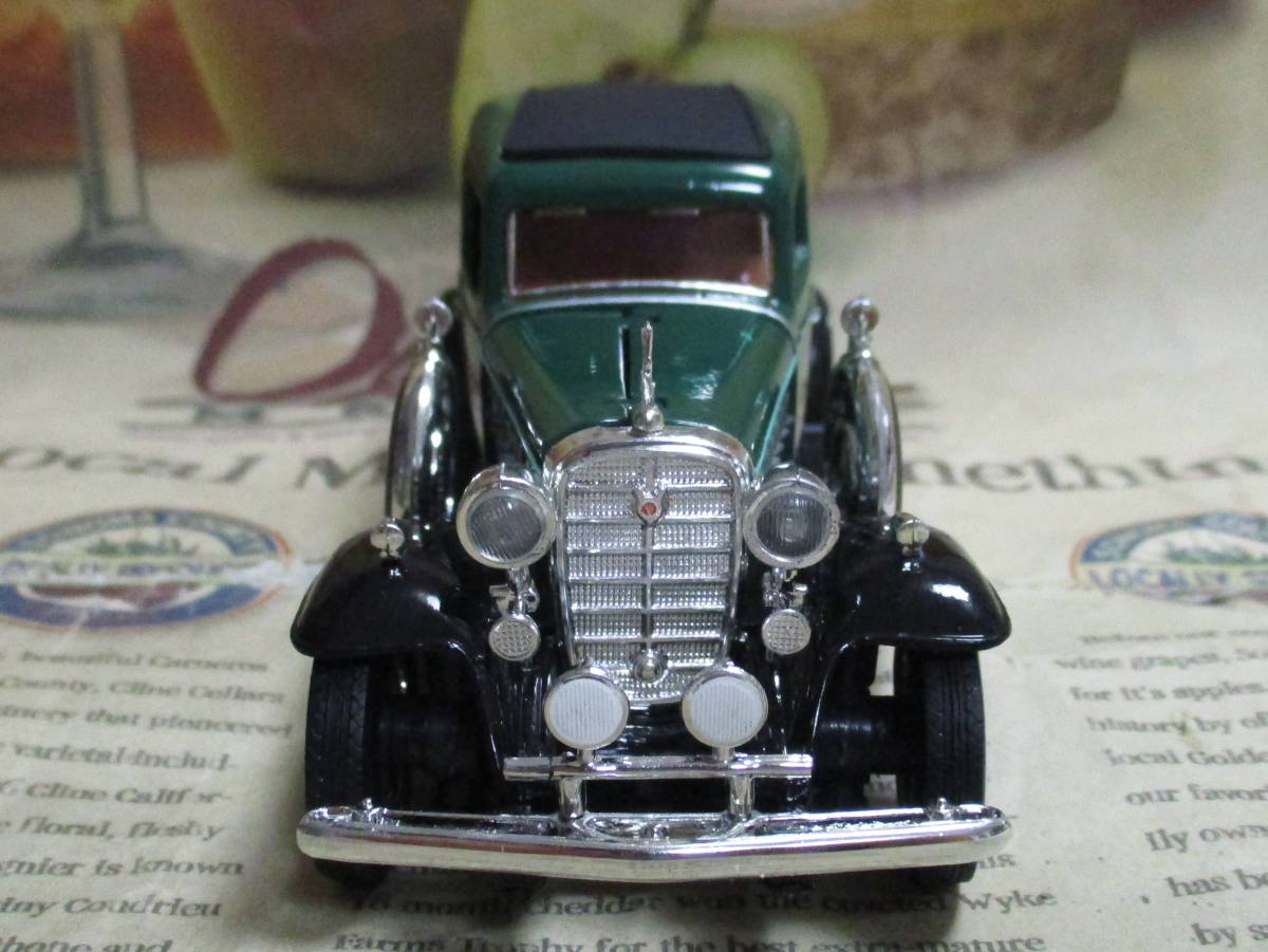 * редкость распроданный *Signature Models*1/32*1932 Cadillac Fleetwood Sedan зеленый ≠ Franklin Mint 