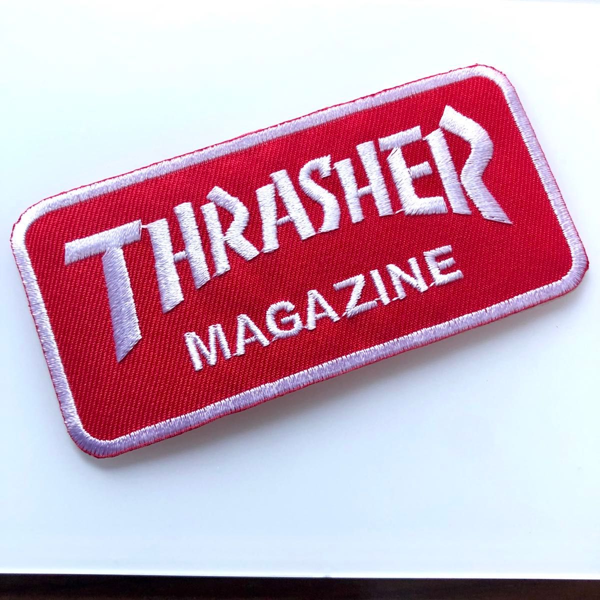 THRASHER スラッシャー　マガジン　赤　ワッペン　スケーター　スケボー