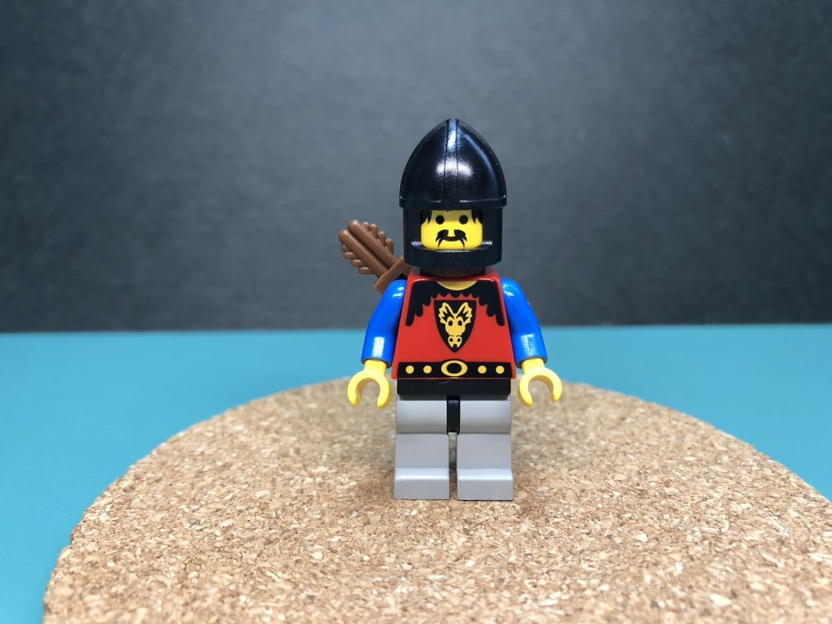 【ドラゴンナイト 兵士3】マジックドラゴン城 レゴ お城シリーズ クルセイダー レゴ 騎士 LEGO 人形 鎧兜 甲冑 フィギュアの画像1