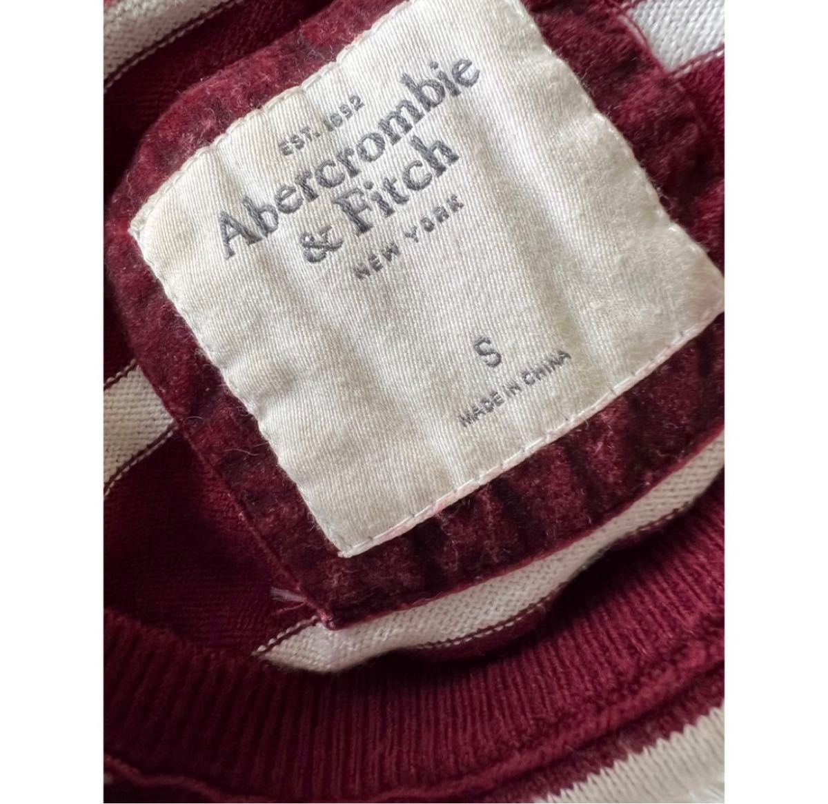 アバクロ　Abercrombie&Fitch ニット　ボーダー　赤　ボルドー セーター