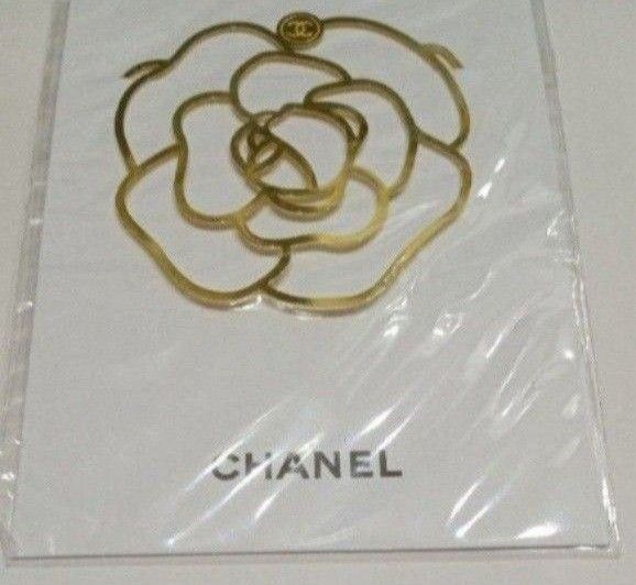 【CHANEL】☆新品未使用未開封非売品　★シャネルノベルティ☆CHANEL封筒付きカメリア型　　BOOK 　MARK(栞)