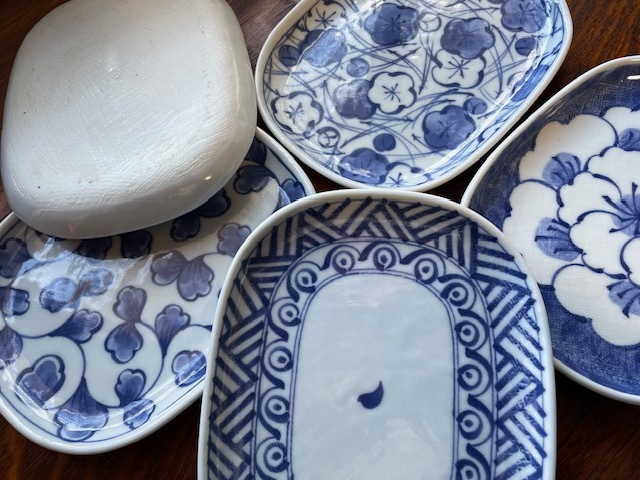 和食器●平皿5枚セット●楕円型●白地に青絵●5柄の画像3