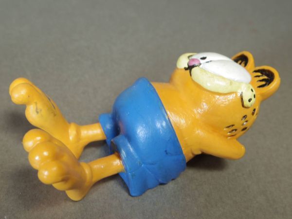 Garfield ガーフィールド PVCフィギュア 寝そべる MD TOYS_画像1