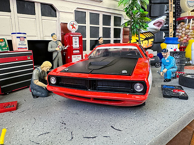 Jada　1973年　プリムス　バラクーダ　ダイキャストミニカー　1/24スケール　（レッド×ホワイト） ■ アメリカン雑貨 アメリカ雑貨_画像4