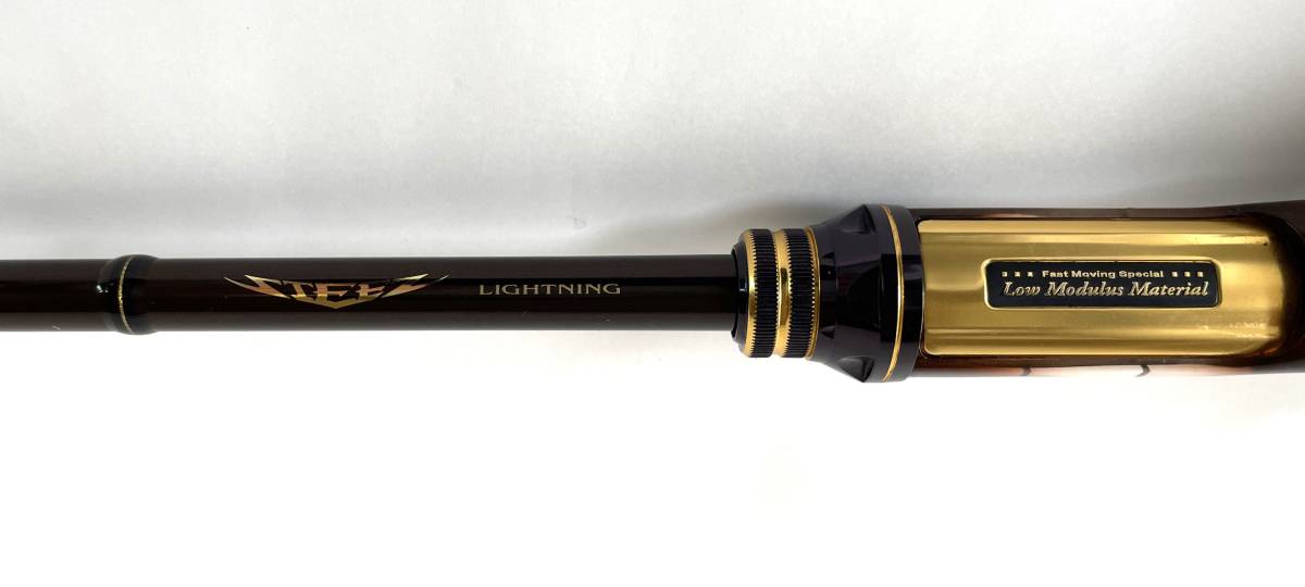 STEEZ STZ 681MLFB-LM LIGHTNING スティーズ ライトニング 名竿 高感度 ダイワ daiwa カバー クランキング Low Modulus 軽量 ベイトロッド_画像4