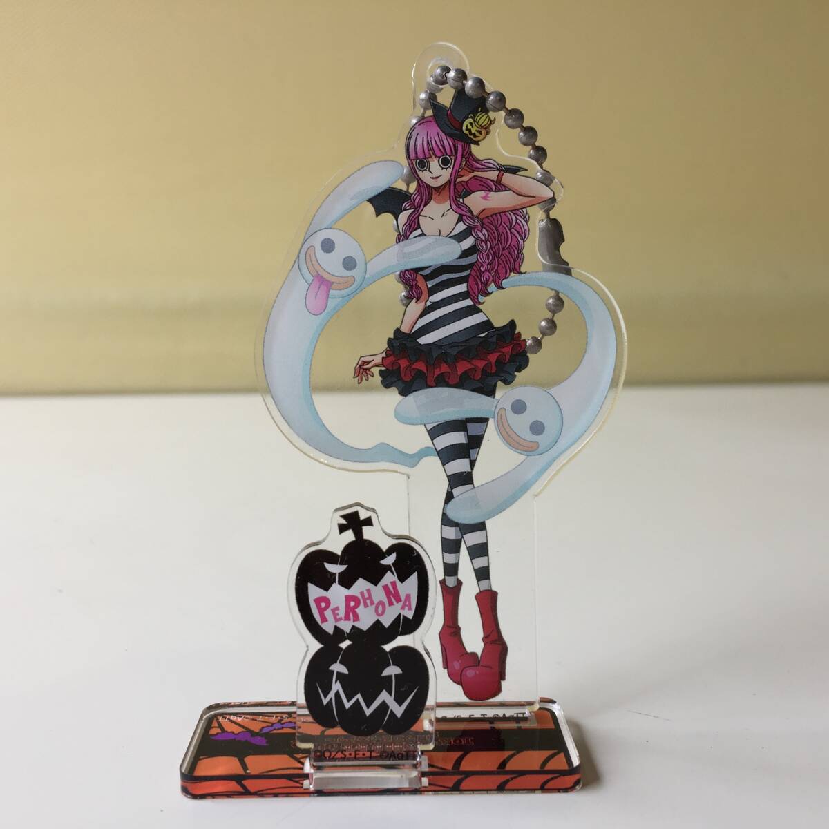 ◆ONE PIECE ワンピース ペローナ ハロウィン2019 アクリルスタンドチャーム 東京ワンピースタワー限定　【24/0219/0_画像1