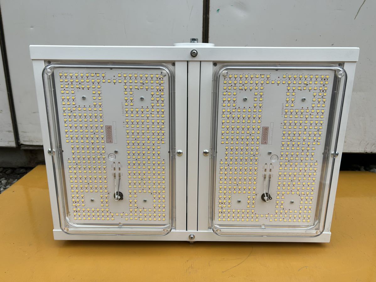 【 未使用＊保管品 】Panasonic パナソニック NNY20504LR2 LED 高天井用 照明器具 単相 200V 50/60Hz 倉庫などに ①_画像3