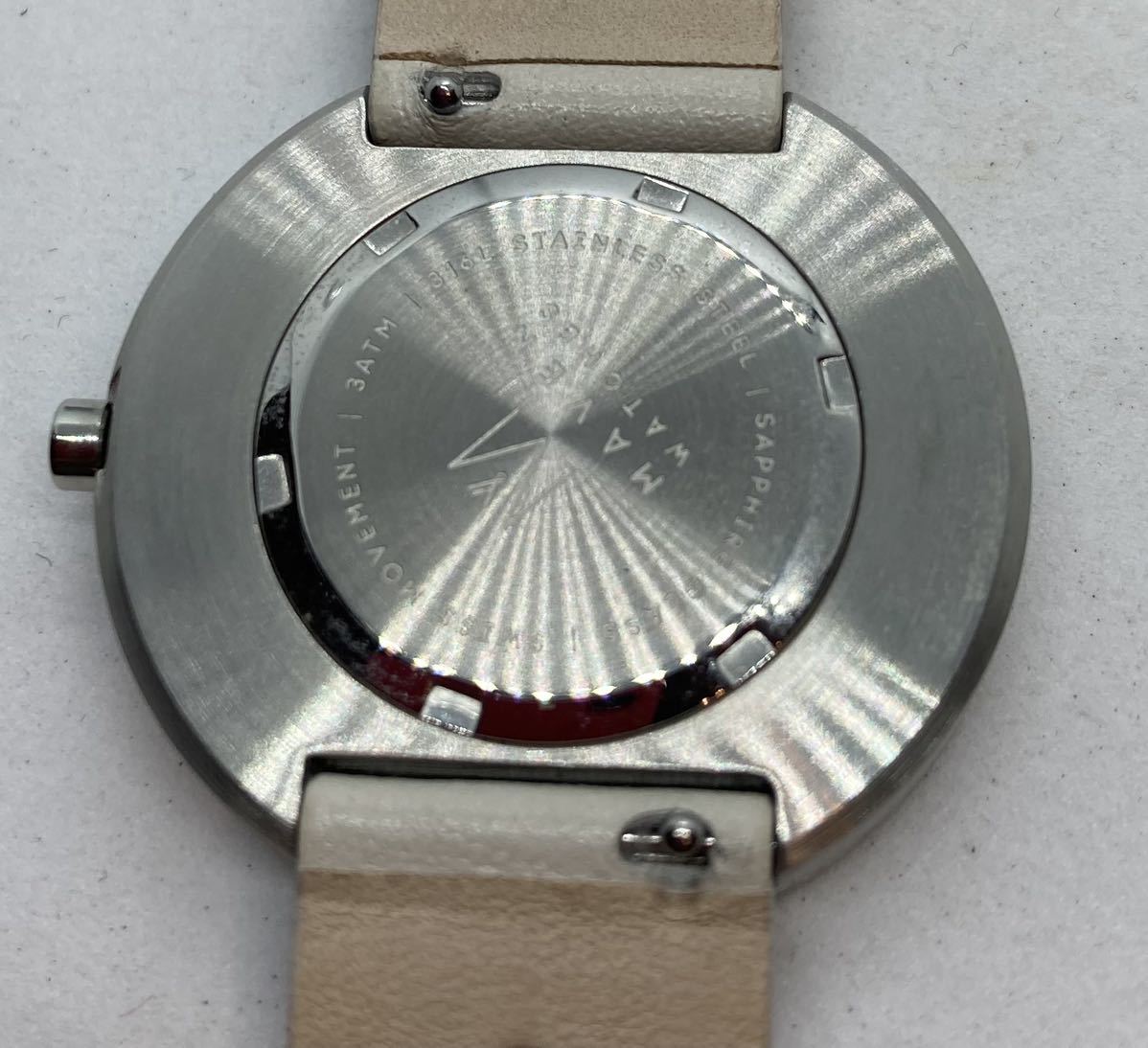 236-0414 MAVEN 腕時計 革ベルト ホワイト 電池切れ 動作未確認の画像2