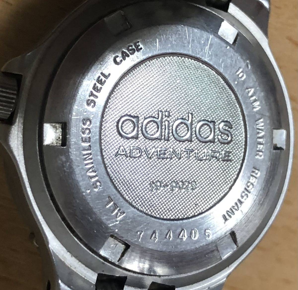 226-0069 adidas アディダス　ADVENTURE レディース腕時計　金属ベルト　クオーツ 10-0029 電池切れ 動作未確認_画像5