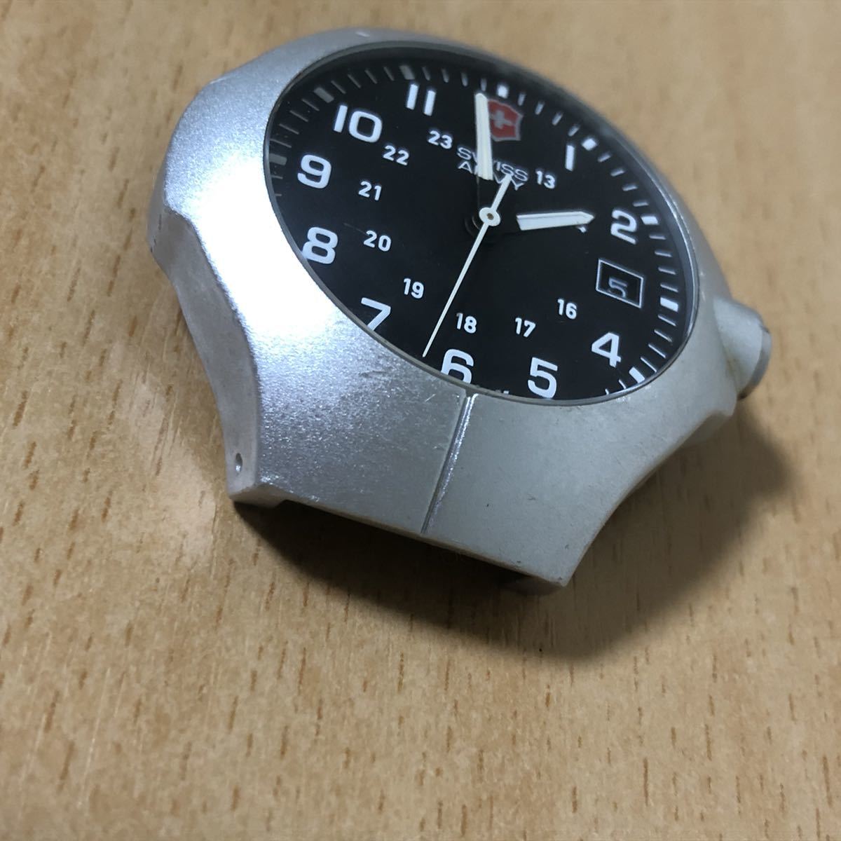 234-0010 VICTORINOX ビクトリノックス　SWISS ARMY メンズ　レディース　腕時計　クオーツ　020257557 電池切れ 動作未確認_画像6