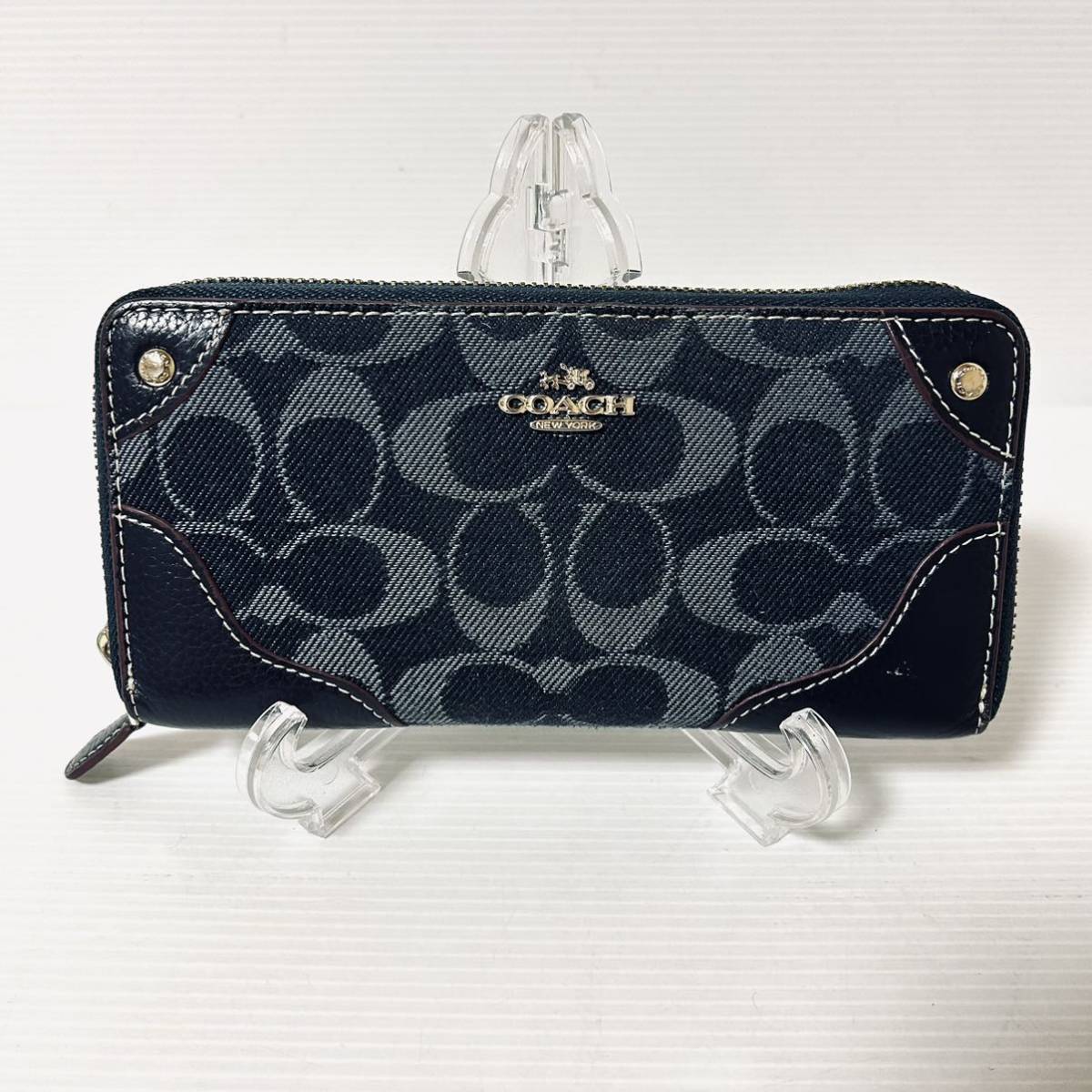 【美品/ゆうパケットポスト可】COACH コーチ　ラウンドファスナー長財布 CG柄 シグネチャー ネイビー　＊DE_画像1