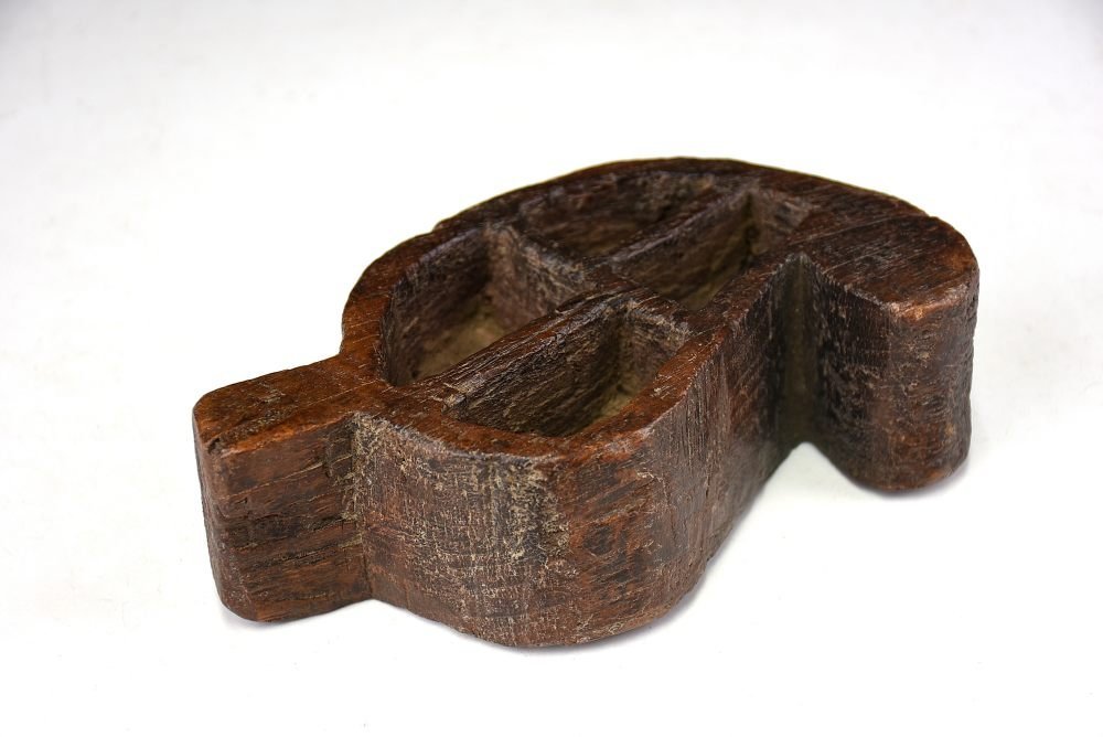 【蔵A3391】朝鮮古美術　李朝木工　小物入れ　チャンチン材