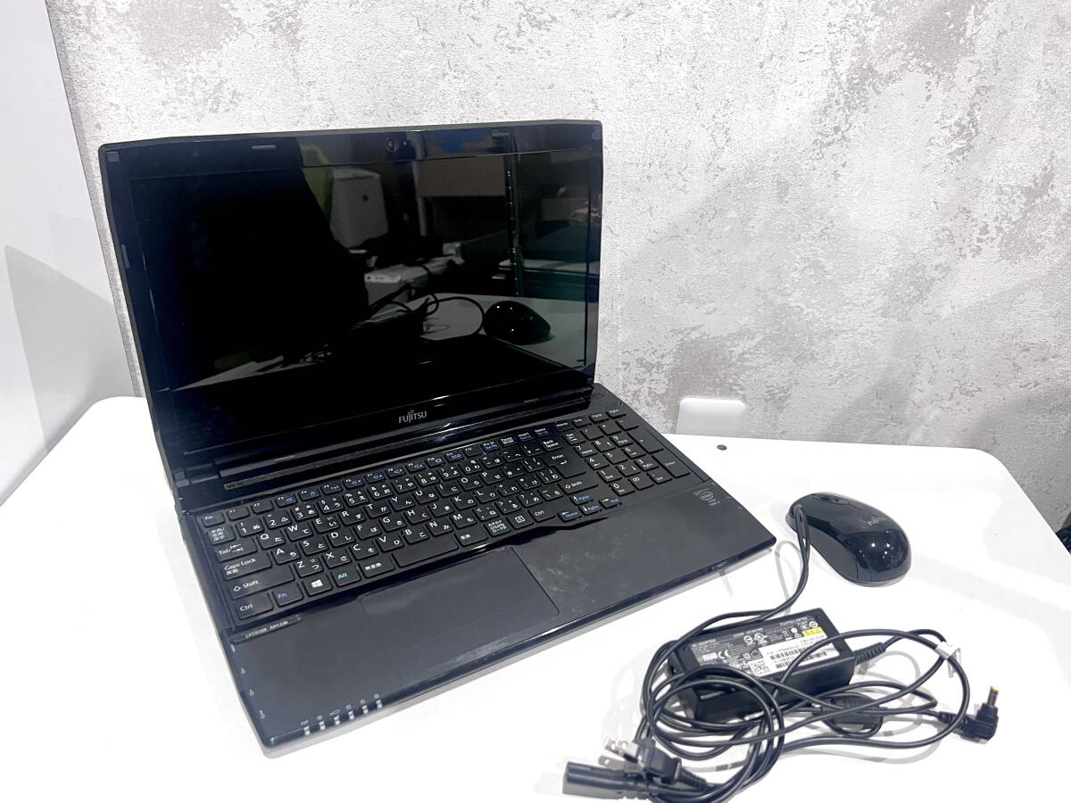 【第4世代 Core i7】FUJITSU LIFE BOOK ah53/m FMVA53MB Core i7-4702MQ メモリ 8GB HDD 750GB 15.6インチ Windows10Home 【中古】ノートPC_画像1