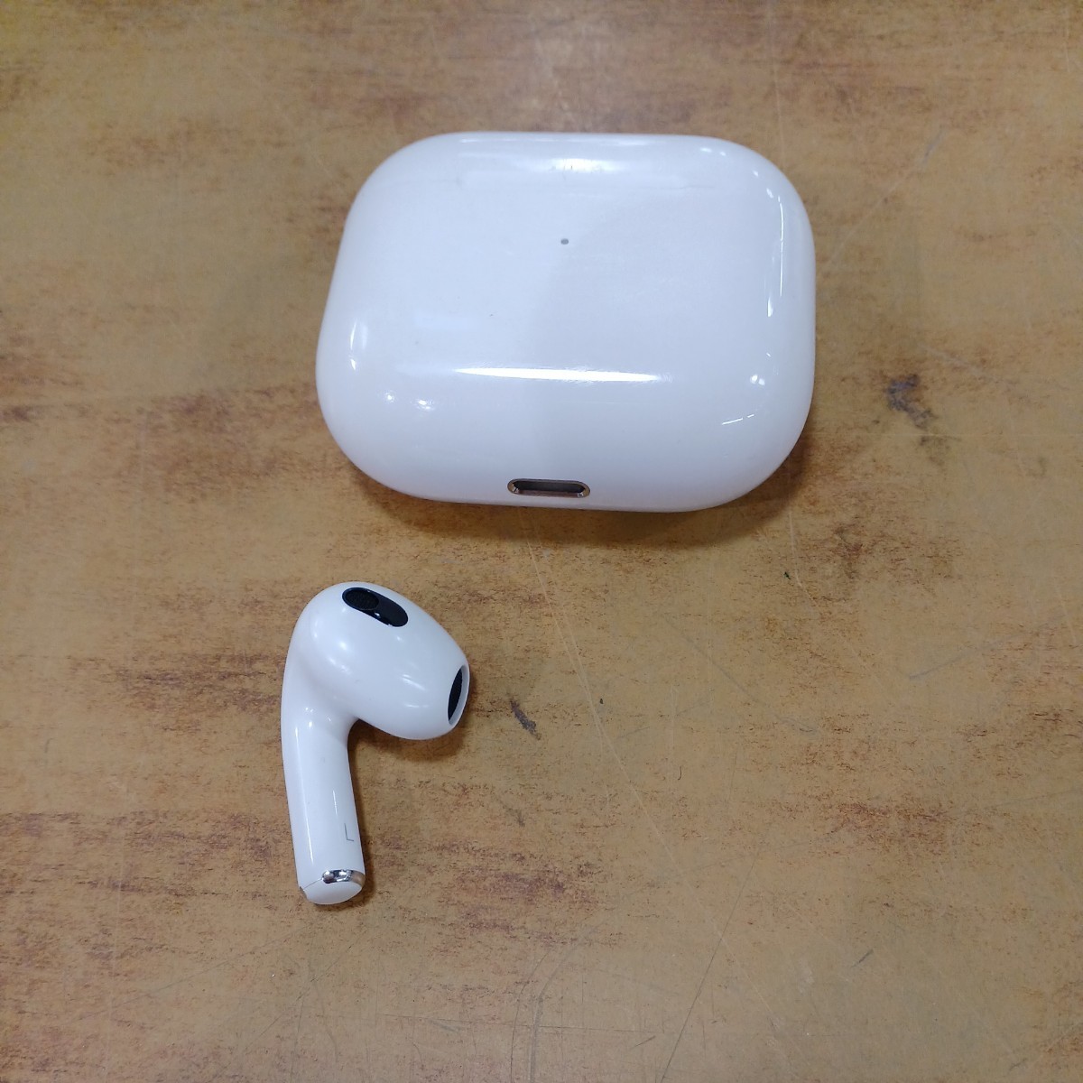 Apple AirPods 第3世代 A2564 A2566 アップル ワイヤレスイヤホン
