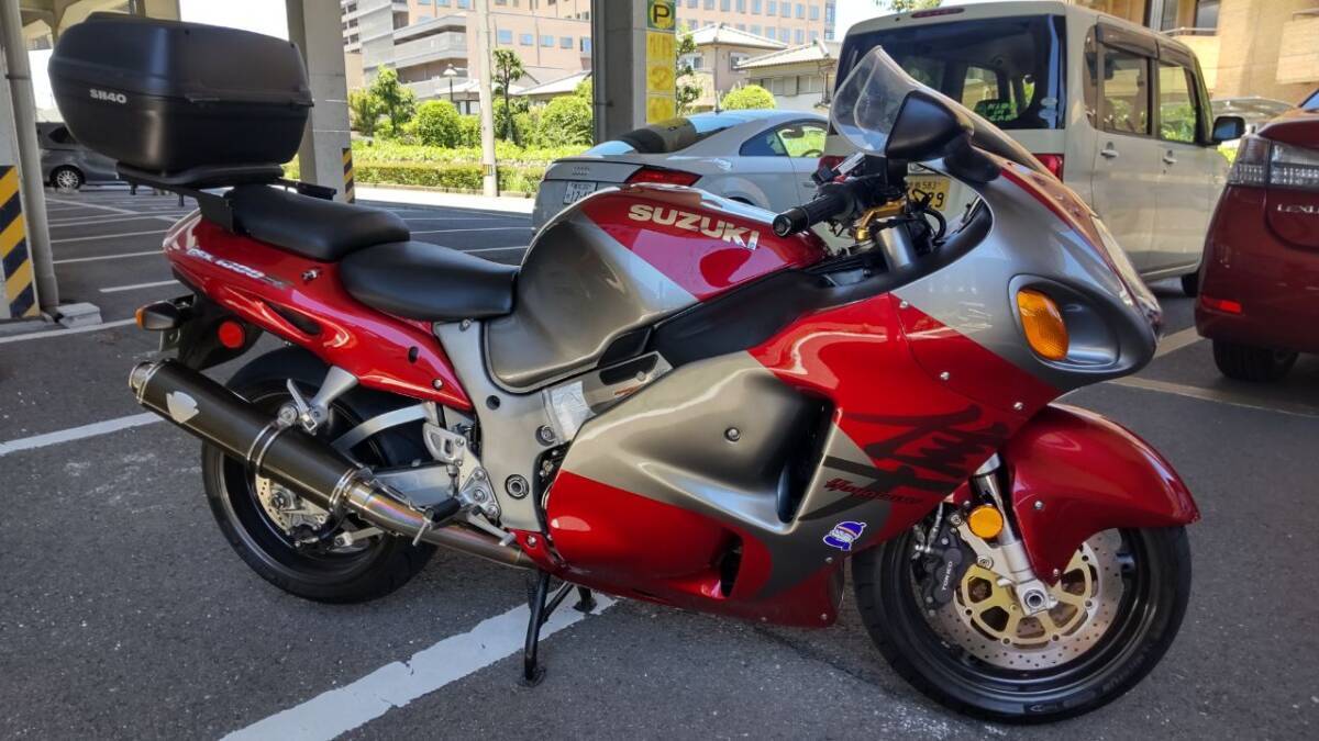 GSX1300R　隼　車検令和7年6月　走行5.6万キロ　ETC グリップヒーター　リアキャリア　40Lパニア　ワイバンチタンマフラー　バーハン化　_画像1