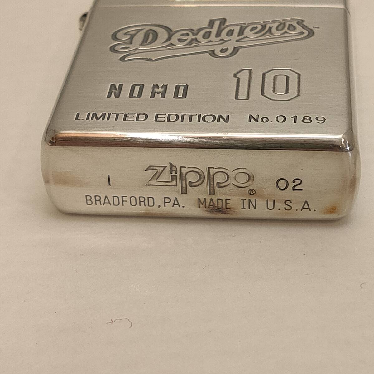 001●Zippo ジッポー MAJOR LEAGUE BASEBALL 公式ライセンスグッズ2003 Dodgers NOMO 10 ドジャース 野茂 未使用品●_画像4