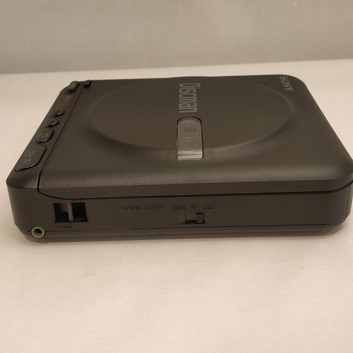 ●SONY ソニー Discman ディスクマン D-22 ポータブルCDプレーヤー 簡易動作確認 ジャンク扱い●_画像5