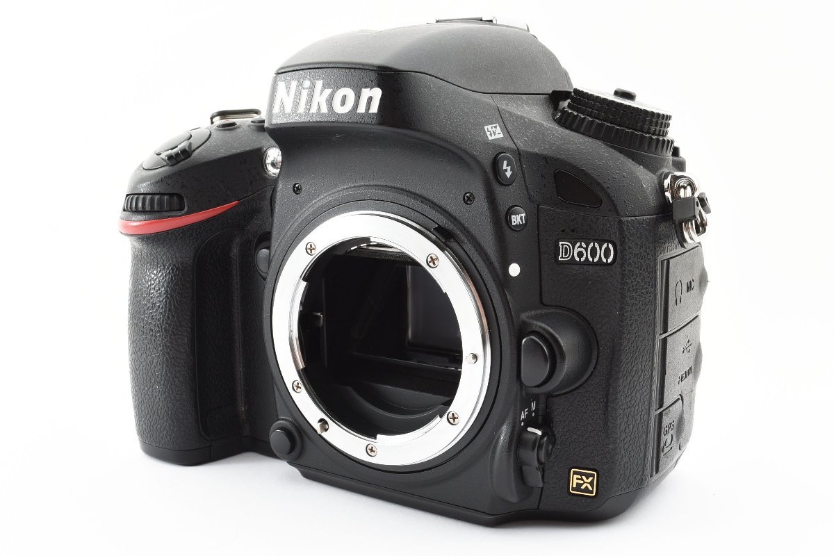 美品 シャッター数4246回 Nikon デジタル一眼レフカメラ D600 ボディ_画像2