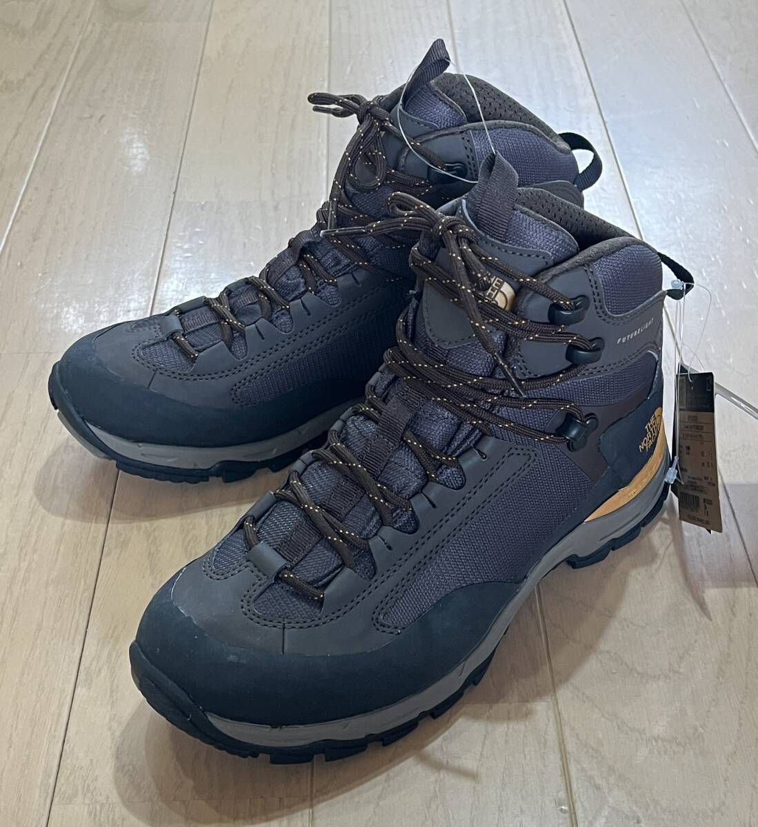 新品4216　送料無料THE NORTH FACE　CRESTON MID FUTURELIGHT NF52020 25.5㎝　定価22000円税込