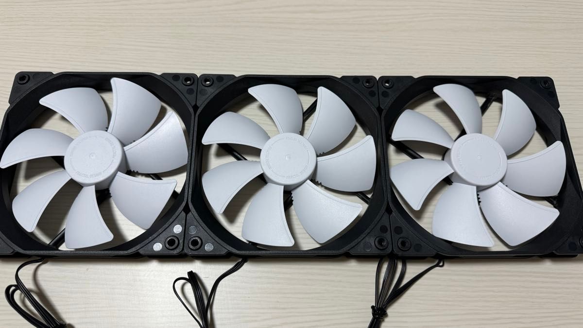 Fractal Design Dynamic X2 GP-14 140mm ケースファン（3個セット）