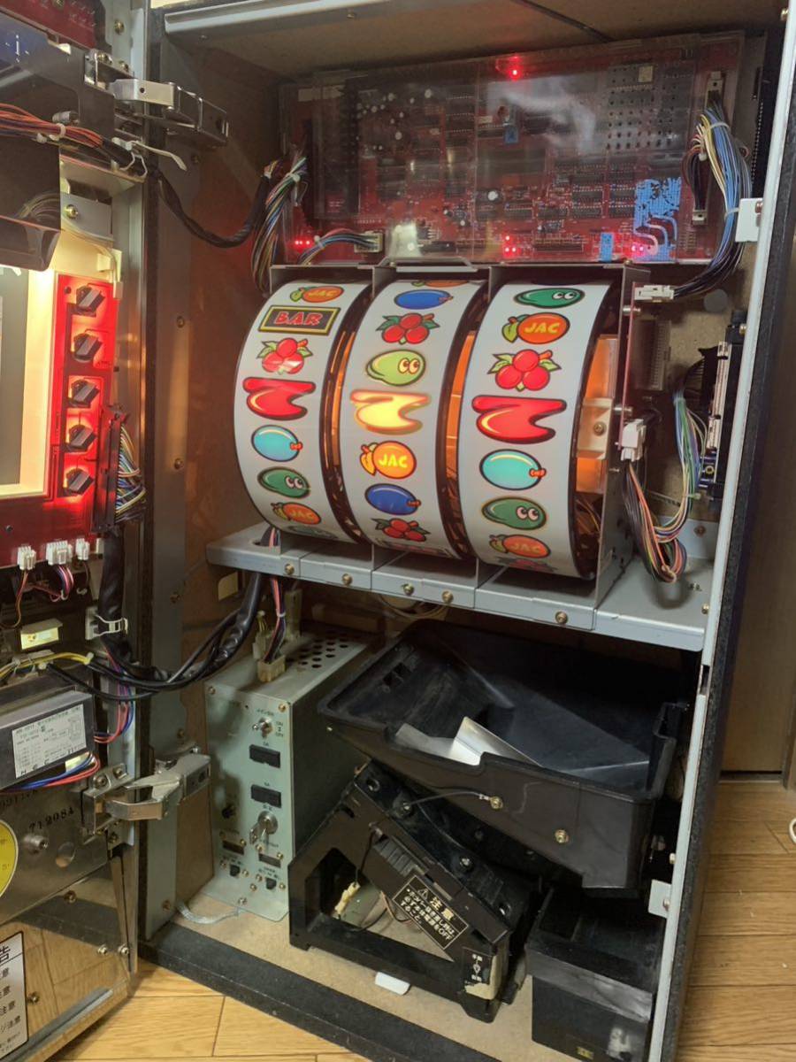 Yahoo!オークション - パチスロ実機 4号機 レッツ MACY レア レトロ Yahoo!オークション - パチスロ実機 4号機 レッツ MACY レア レトロ