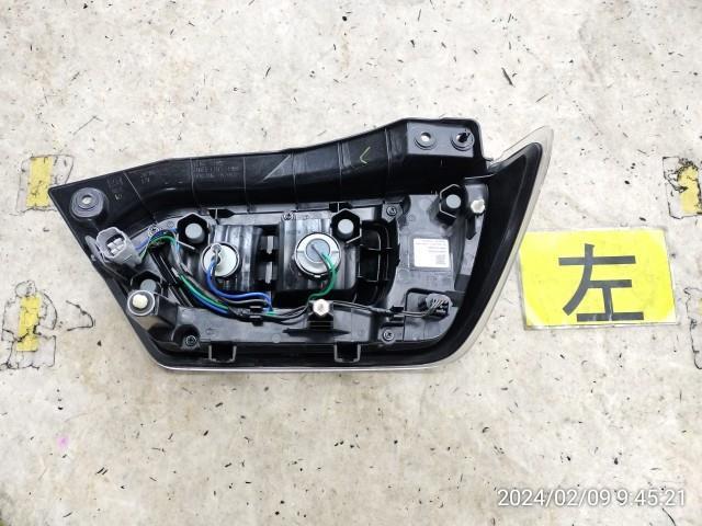 【KBT】ワゴンＲ DBA-MH35S 左テールランプ Z2S 35670-63R00　_画像4