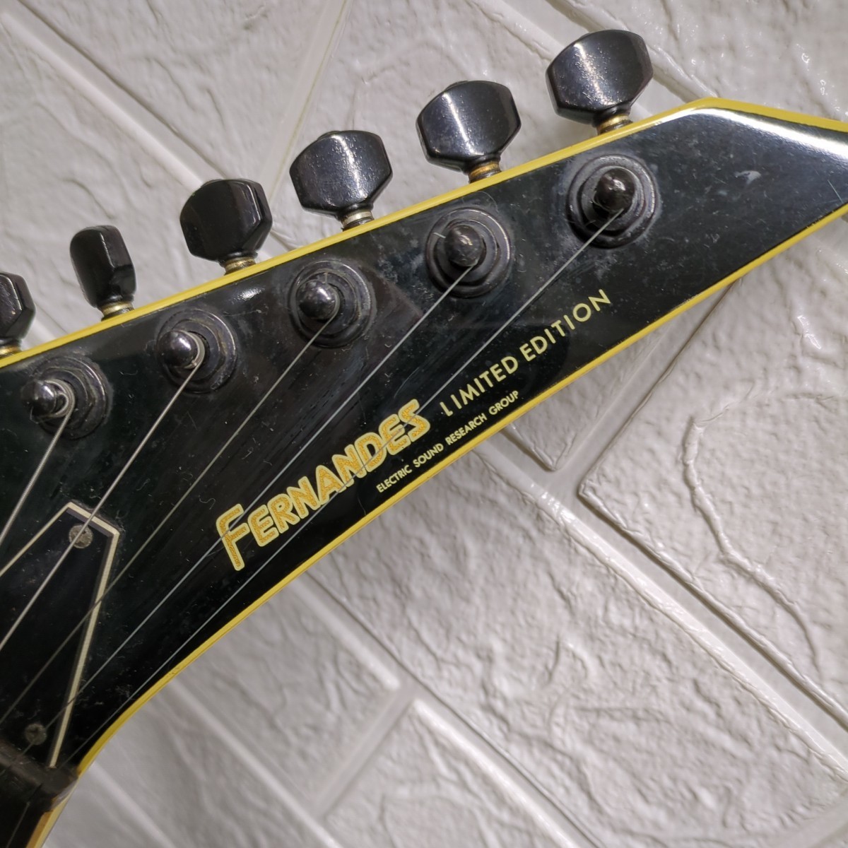 Bibian 比比昂 - FERNANDES 布袋モデル エレキギター 中古品 Bibian 比比昂 - FERNANDES 布袋モデル エレキギター 中古品