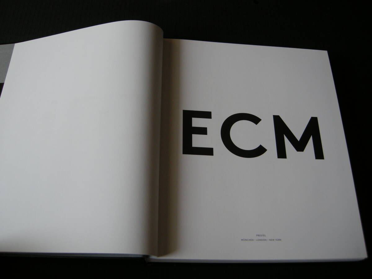 書籍/洋書「ECM: EINE KULTURELLE ARCHAOLOGIE (ECM: A CULTURAL ARCHAEOLOGY)」(帯付/ハードカバー/発行：PRESTEL/独語版）_画像4