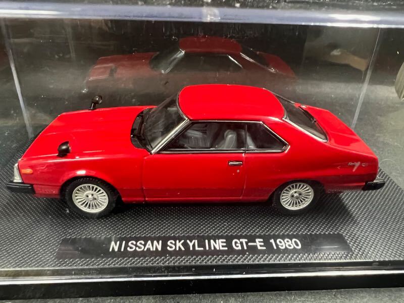 外箱傷みあり　エブロ 1/43 43757 日産 スカイライン GT-E 1980 レッド_画像4