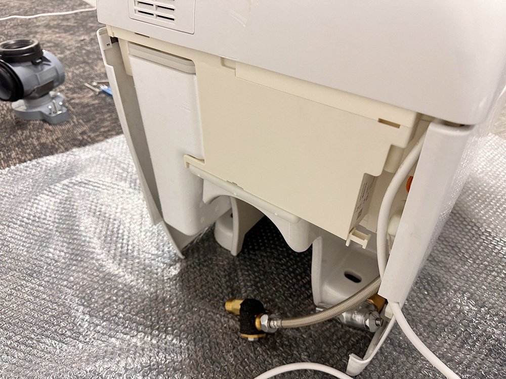 27521□TOTO タンクレストイレ 陶器 壁排水 ウォシュレット一体 27521□TOTO タンクレストイレ 陶器 壁排水 ウォシュレット一体