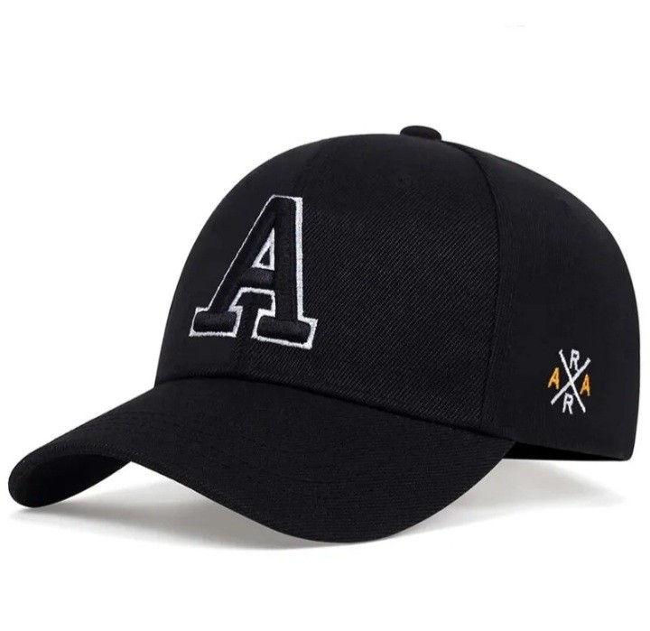 【NEW】ベースボールキャップ 刺繍入り ユニセックス帽子 野球帽 ブラック！_画像1