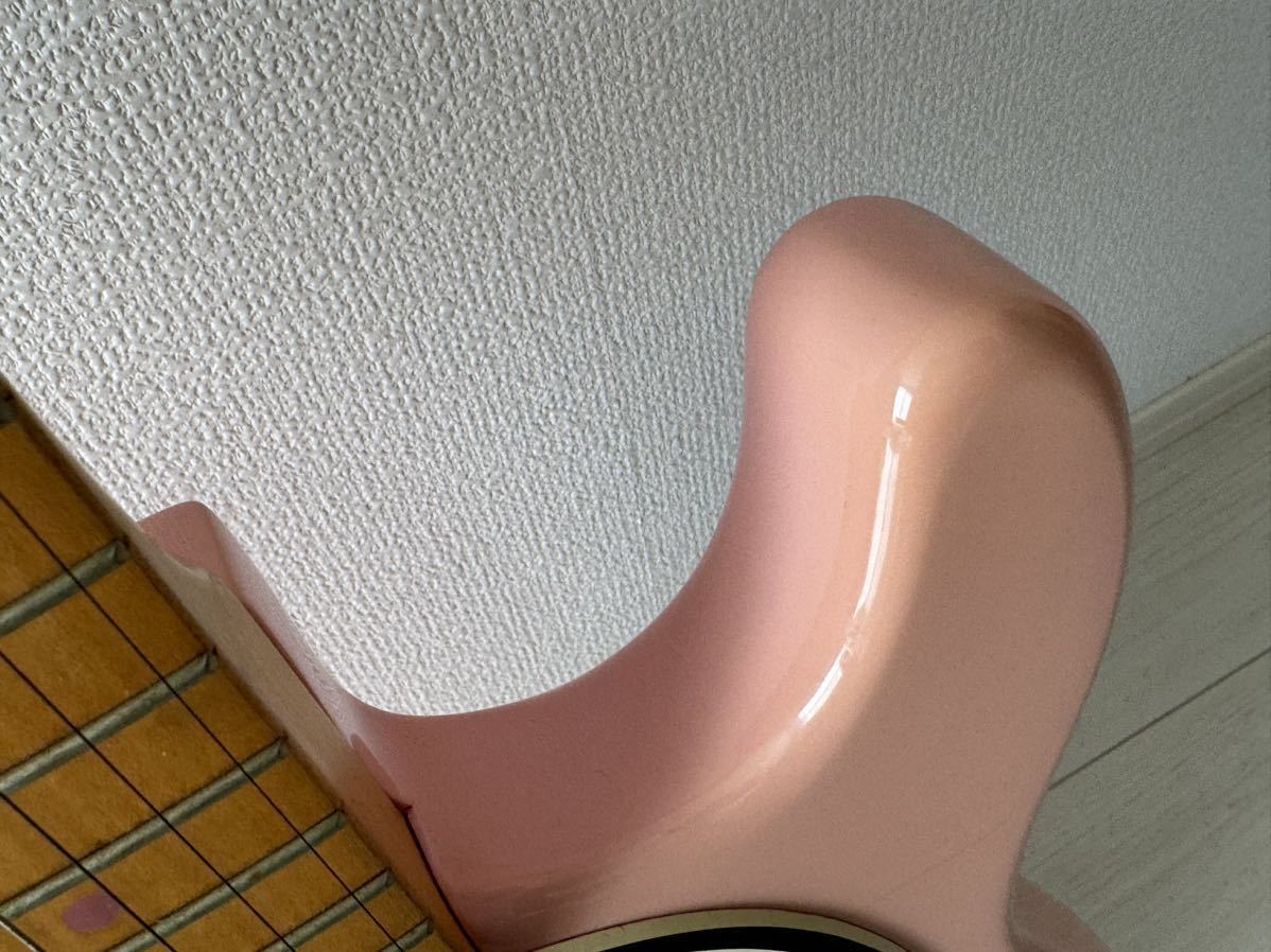 ハローキティ HELLO KITTY ストラトキャスター Squier by Fender ギター_画像6