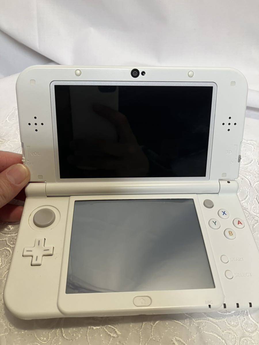 New Nintendo 3DSLL newニンテンドー ニンテンドー3DS LL 本体　ホワイト 充電器付　0207-01-1-0197-0-3-4_画像4