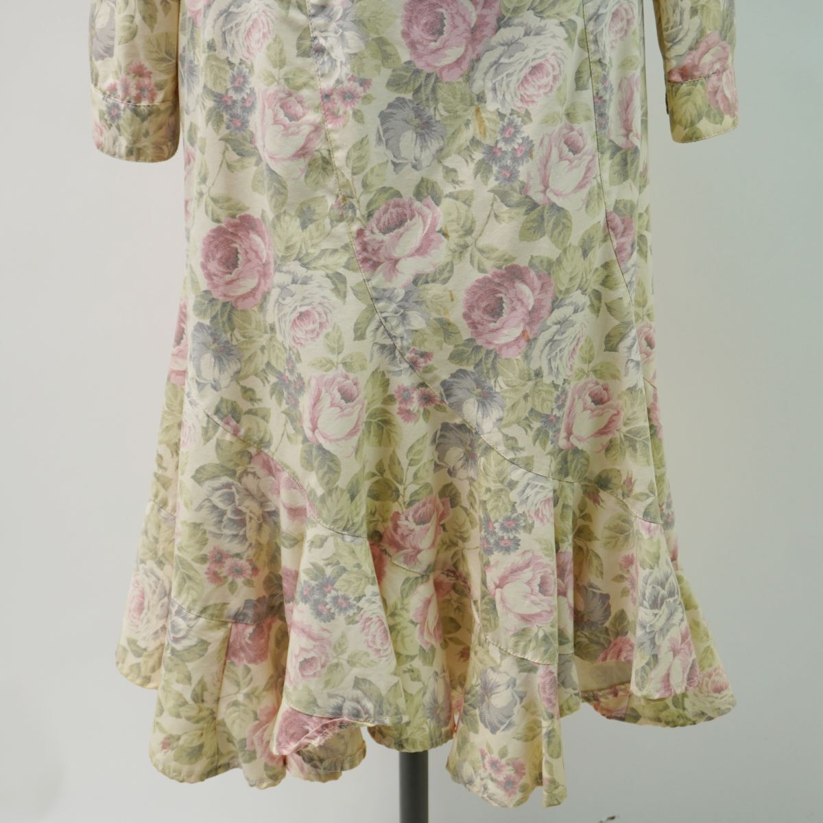 L'EST ROSE レストローズ 花柄ショートジャケット フレアスカート セットアップ レディース 白 ピンク 緑 サイズM*MC873_画像4