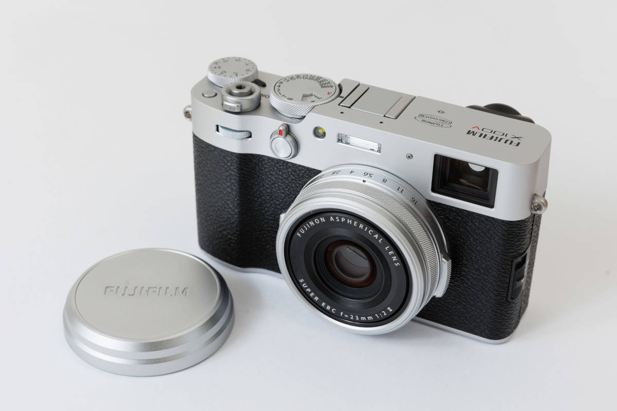 FUJIFILM X100V シルバー 中古美品 シャッター回数約400回 富士フイルム_画像1